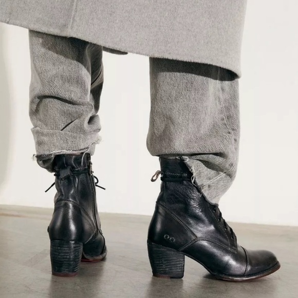 Free People Bed Stu Brooklyn Lace Up Ankle Boot Black Rustic Leather - Picture 6 of 10